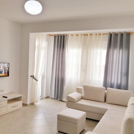 Saranda Apartments Exterior photo